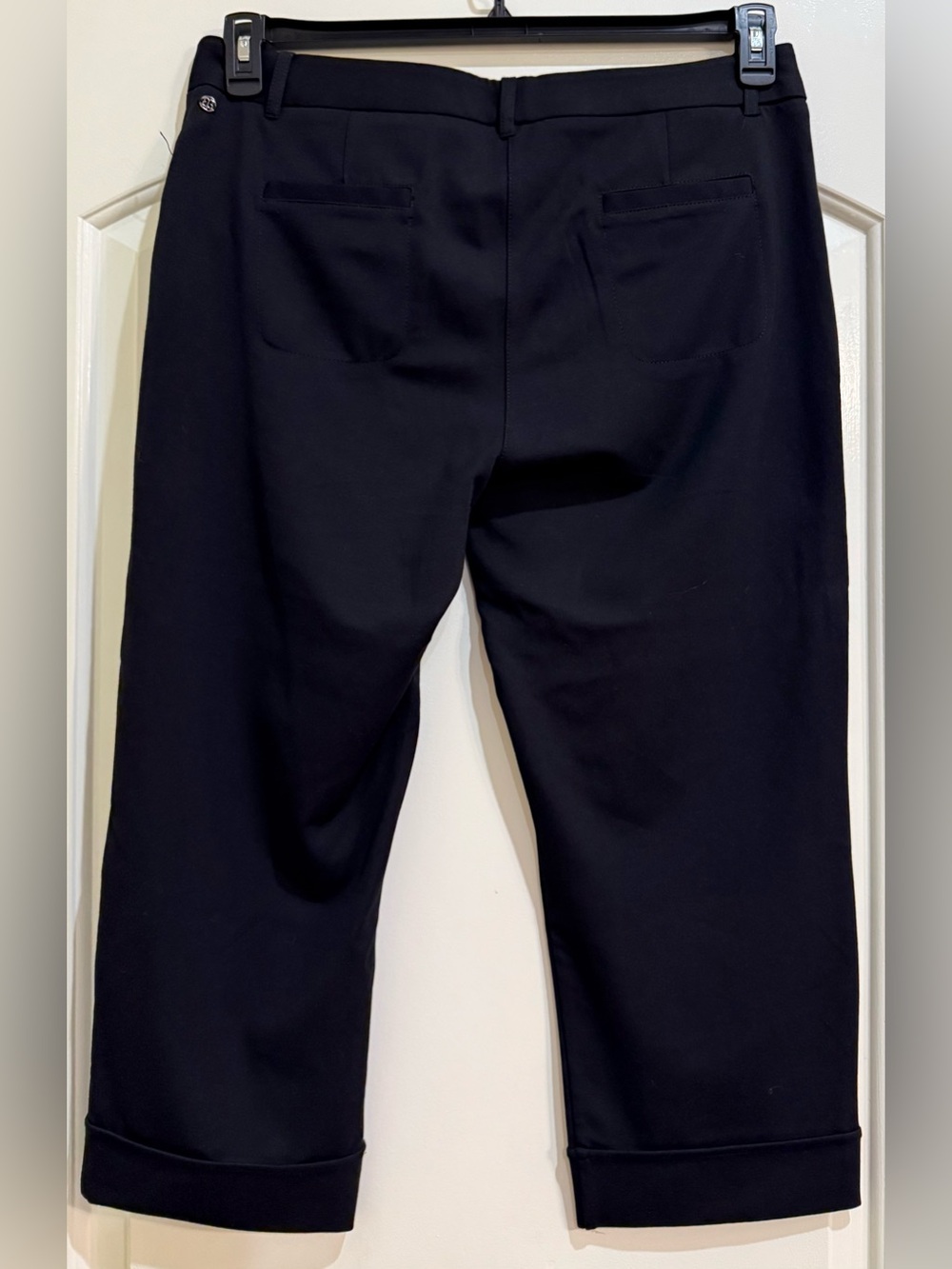 Betabrand women’s black knot cuffed capri pants  XL Petite Straight Leg